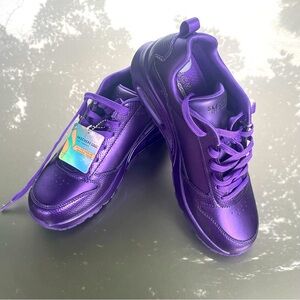 Skechers Street Los Angeles women’s size 9.5 metallic purple